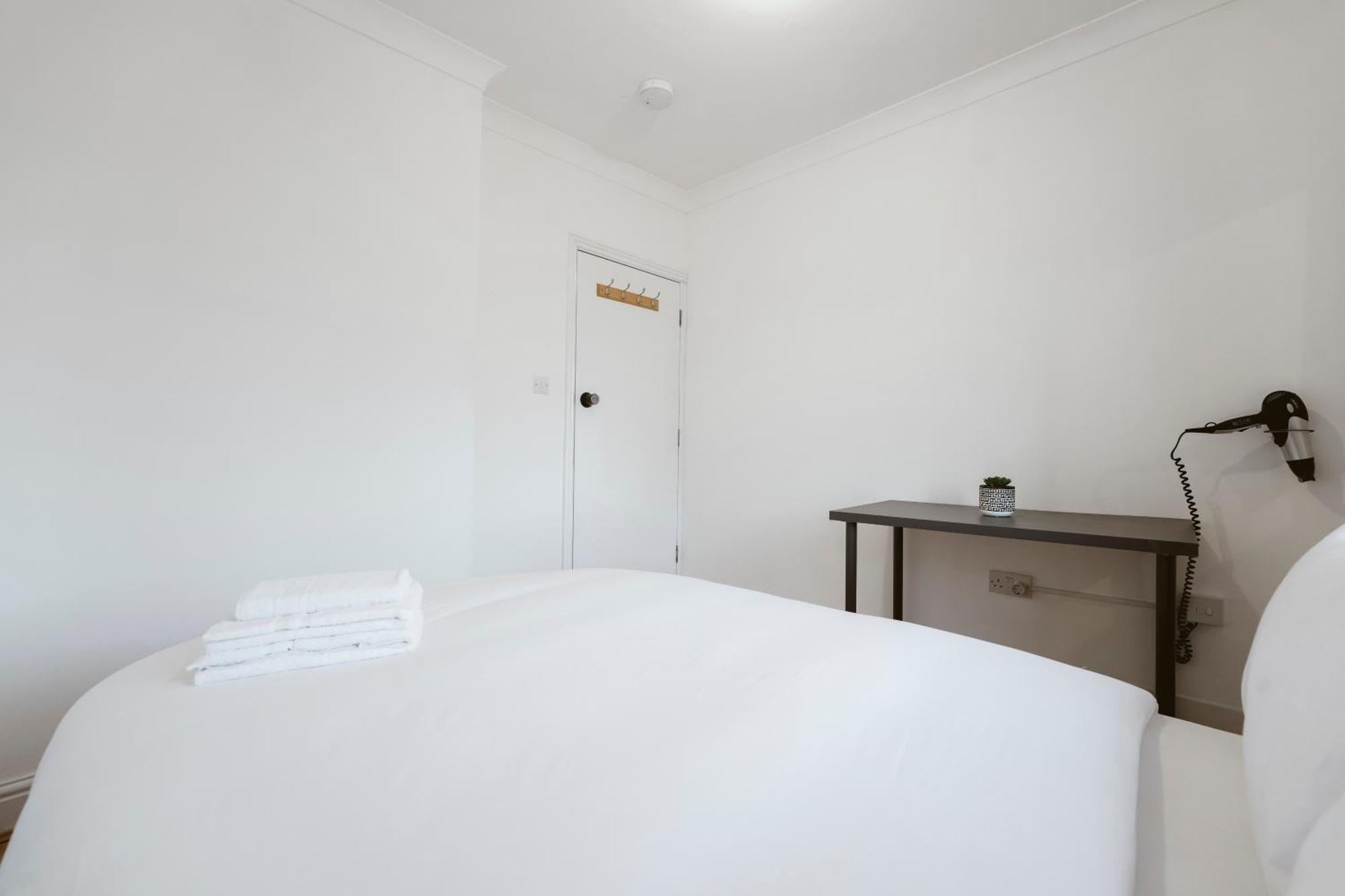 Stratford Double Rooms - 29 伦敦 外观 照片